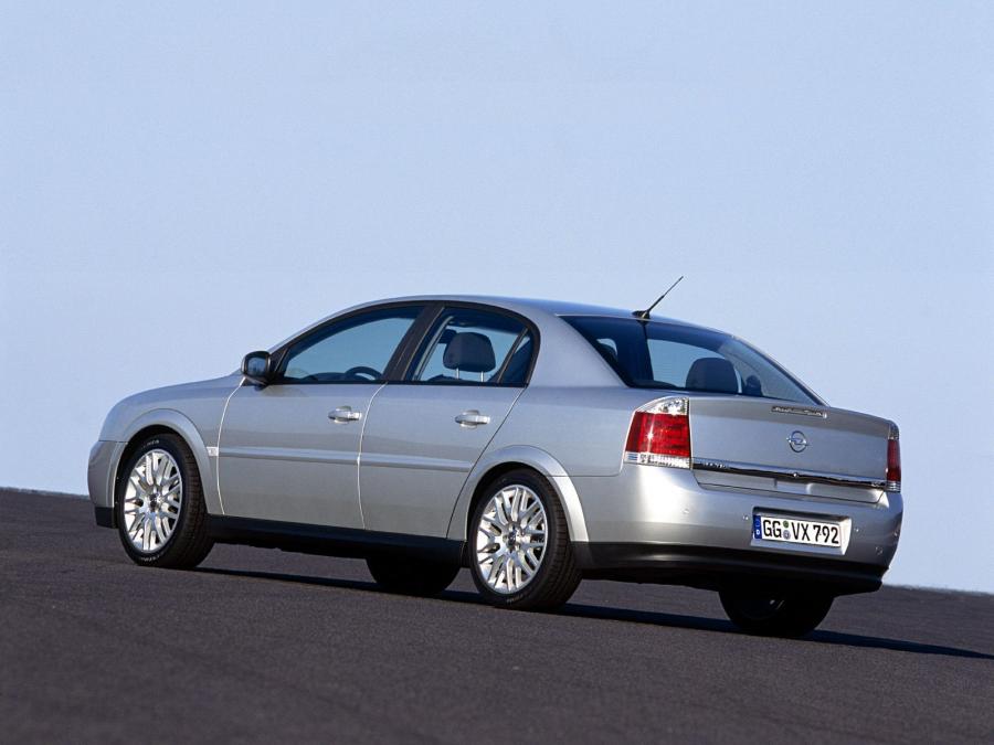  Opel Vectra 2002 года  (фото 21 из 23)